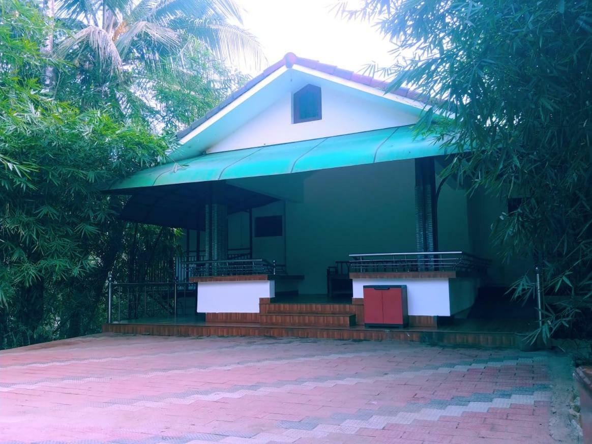 Misty Mornings Resort Ambalavayal Bagian luar foto